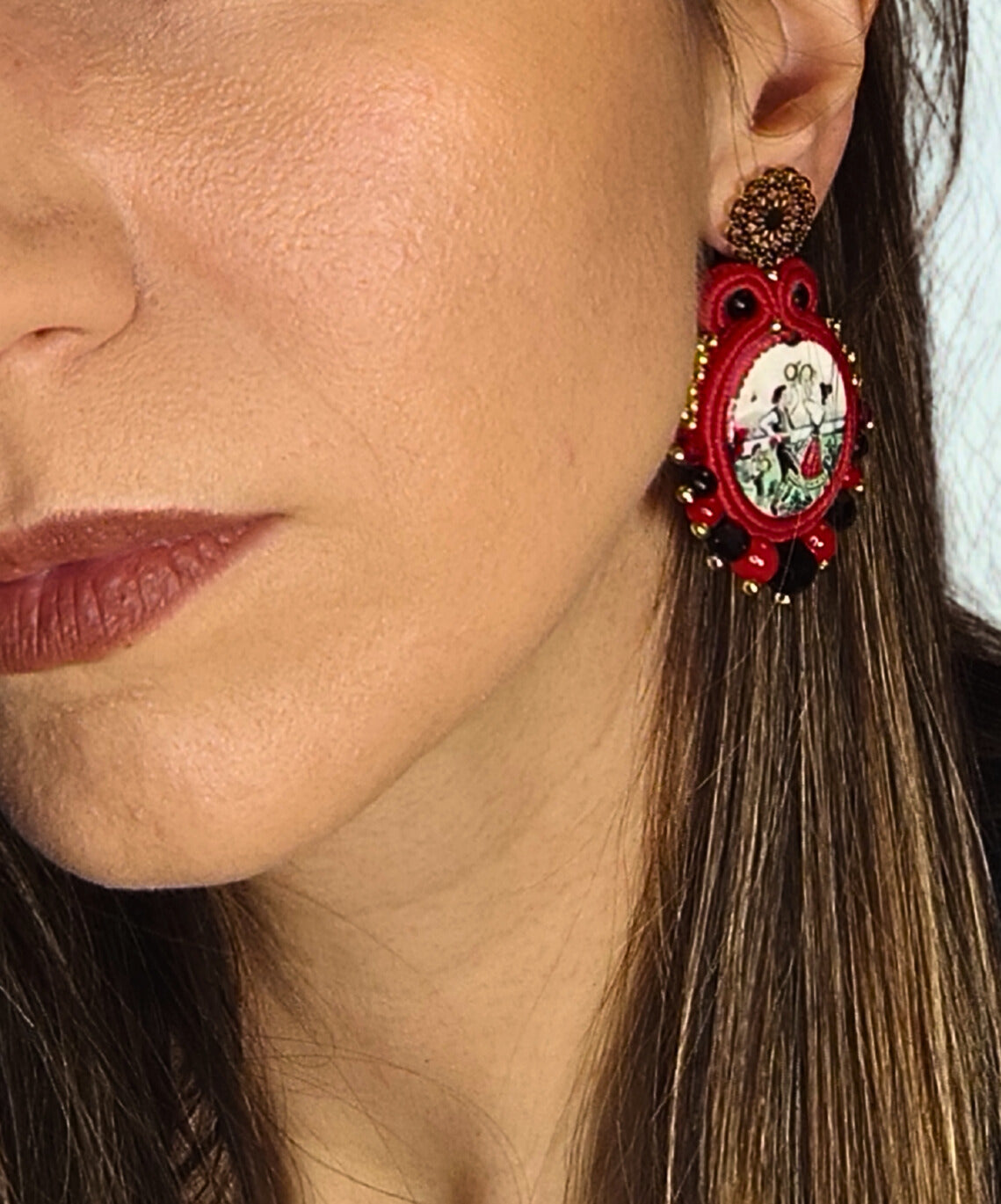 Cercei handmade în tehnica soutache „Tradiție vie” – piesă unicat