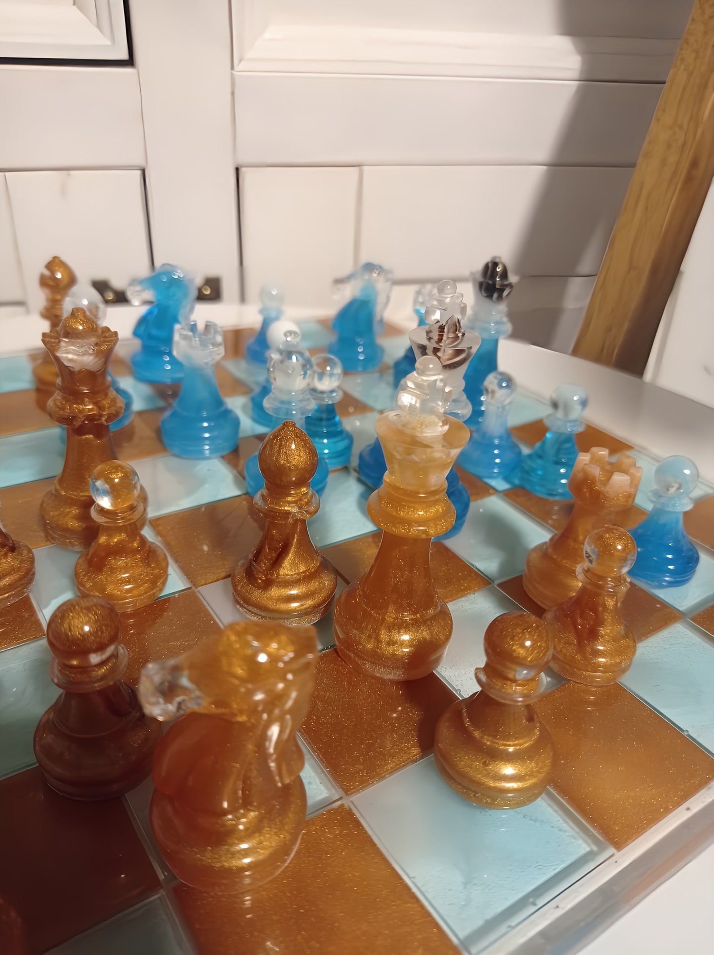 Set de șah din rășină - „Nisip vs. Mare”