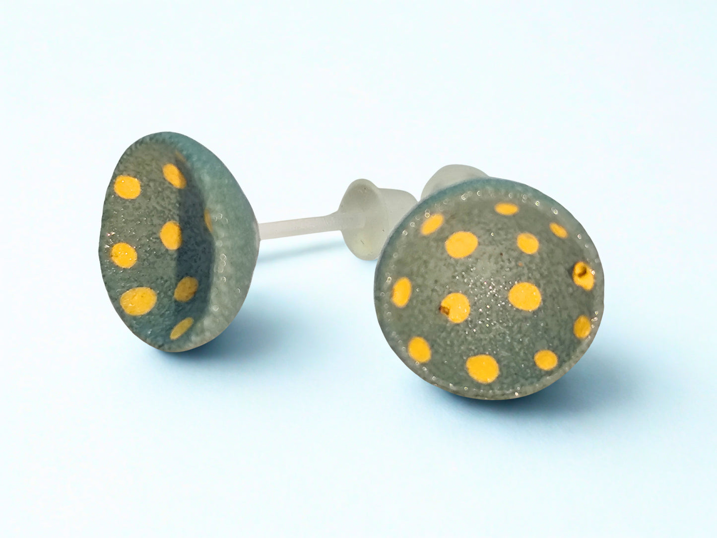 Cercei handmade din ceramică „Duck Egg Dots”