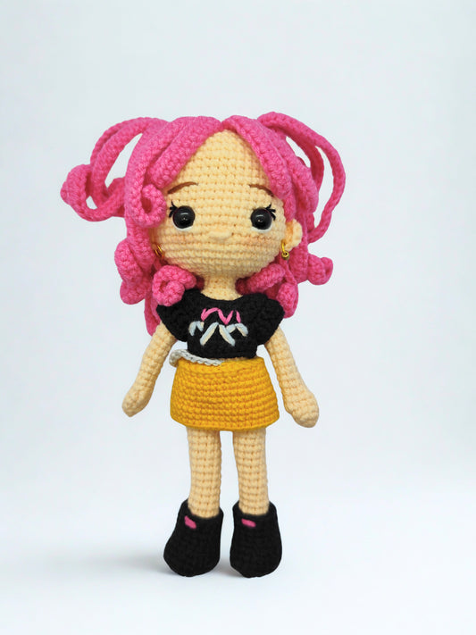 Mira – papusa crosetata K-Pop Demon Hunters