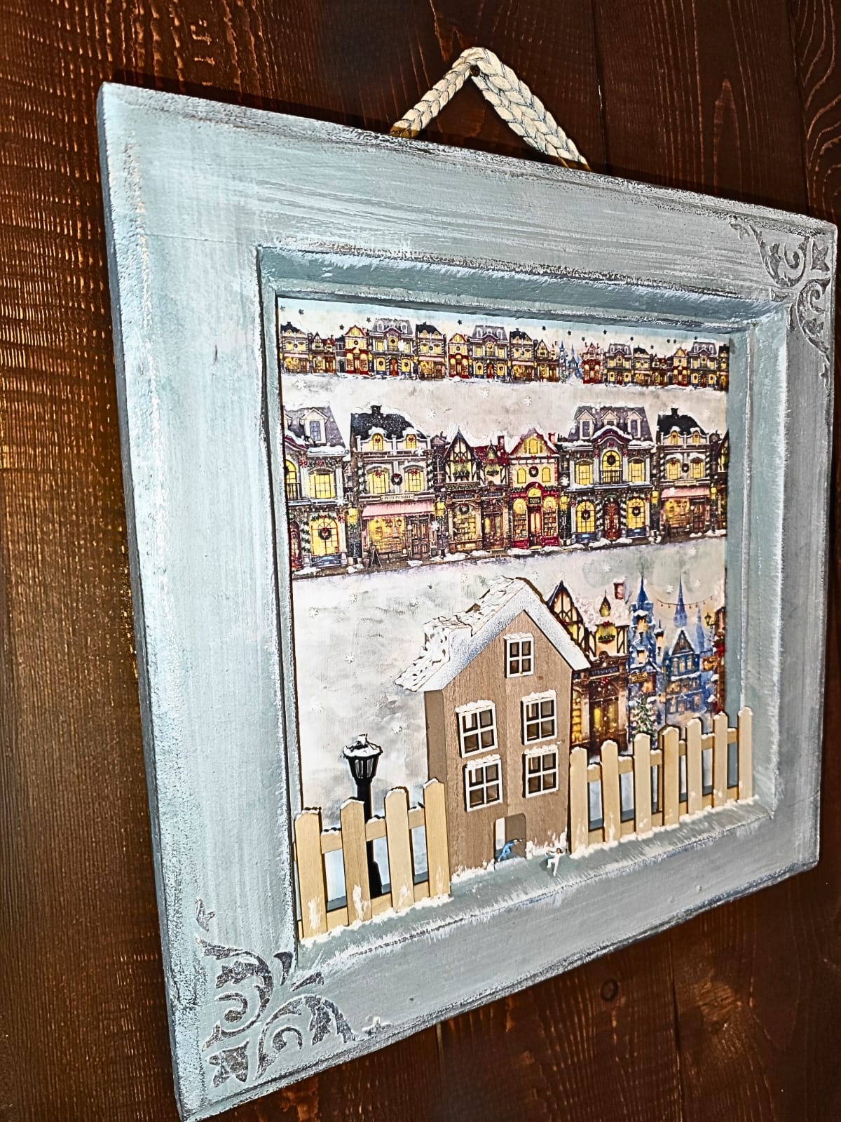 Fereastră spre Orașul Zăpezii