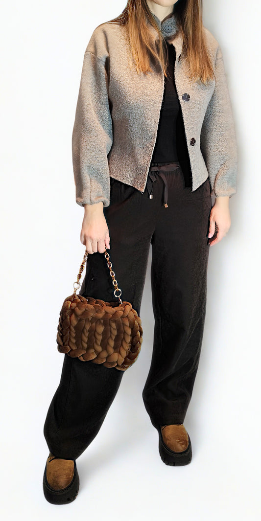 Geanta handmade „Amber”, cu textura împletita si lant decorativ – piesa unicat