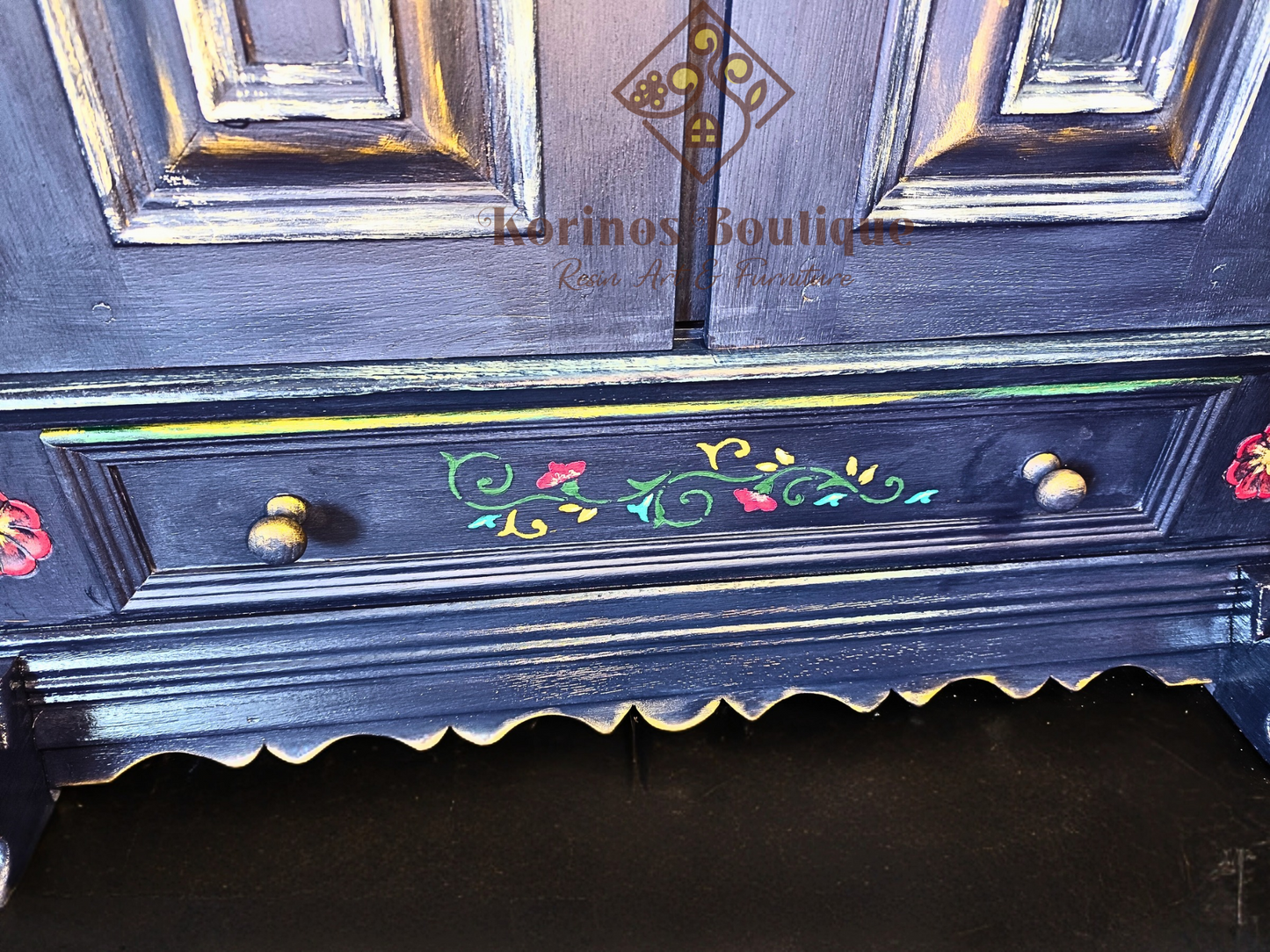 Set premium pentru baie – mască de lavoar unicat, recondiționată manual, cu lavoar pictat și baterie în stil oriental