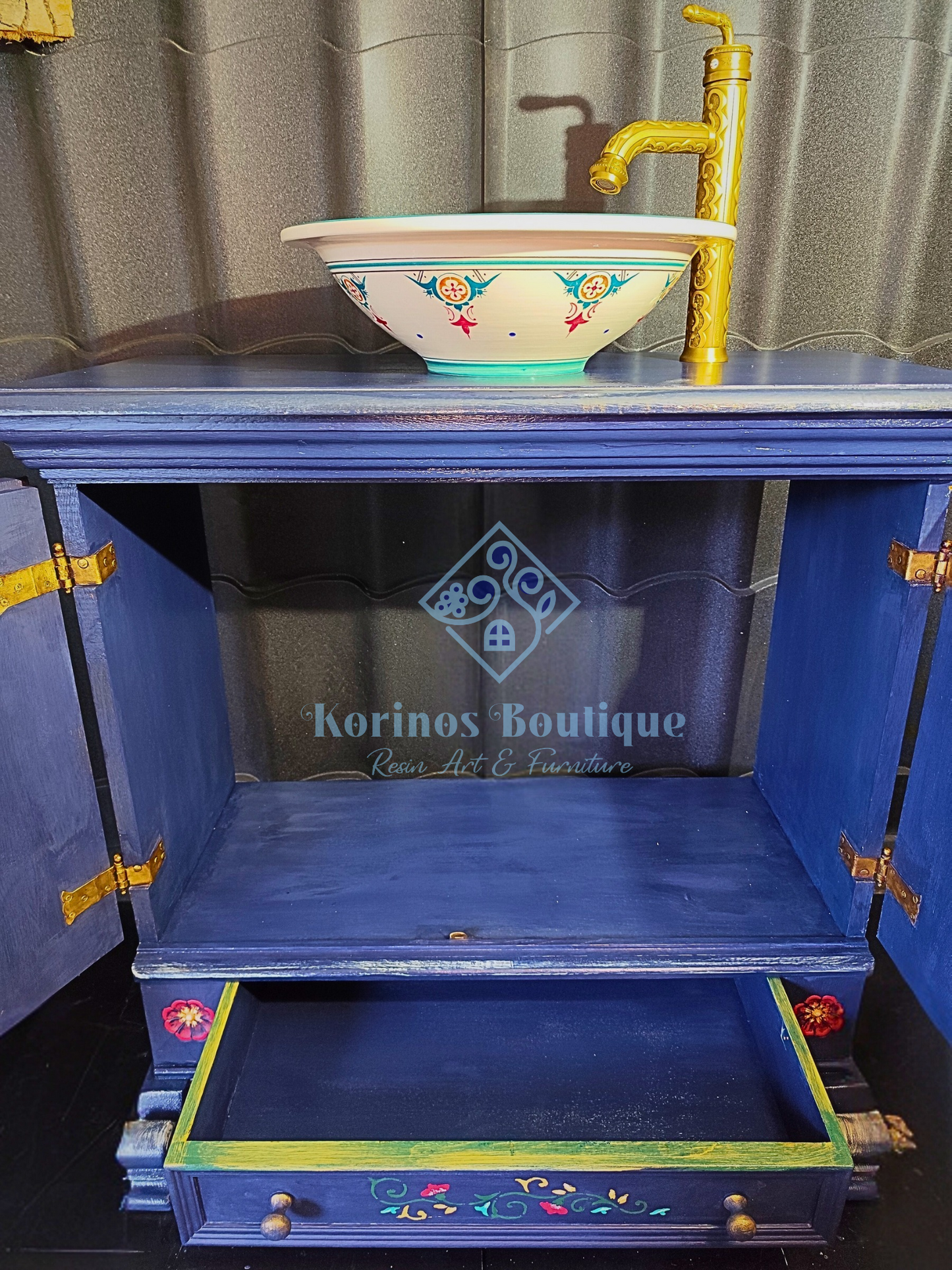 Set premium pentru baie – mască de lavoar unicat, recondiționată manual, cu lavoar pictat și baterie în stil oriental