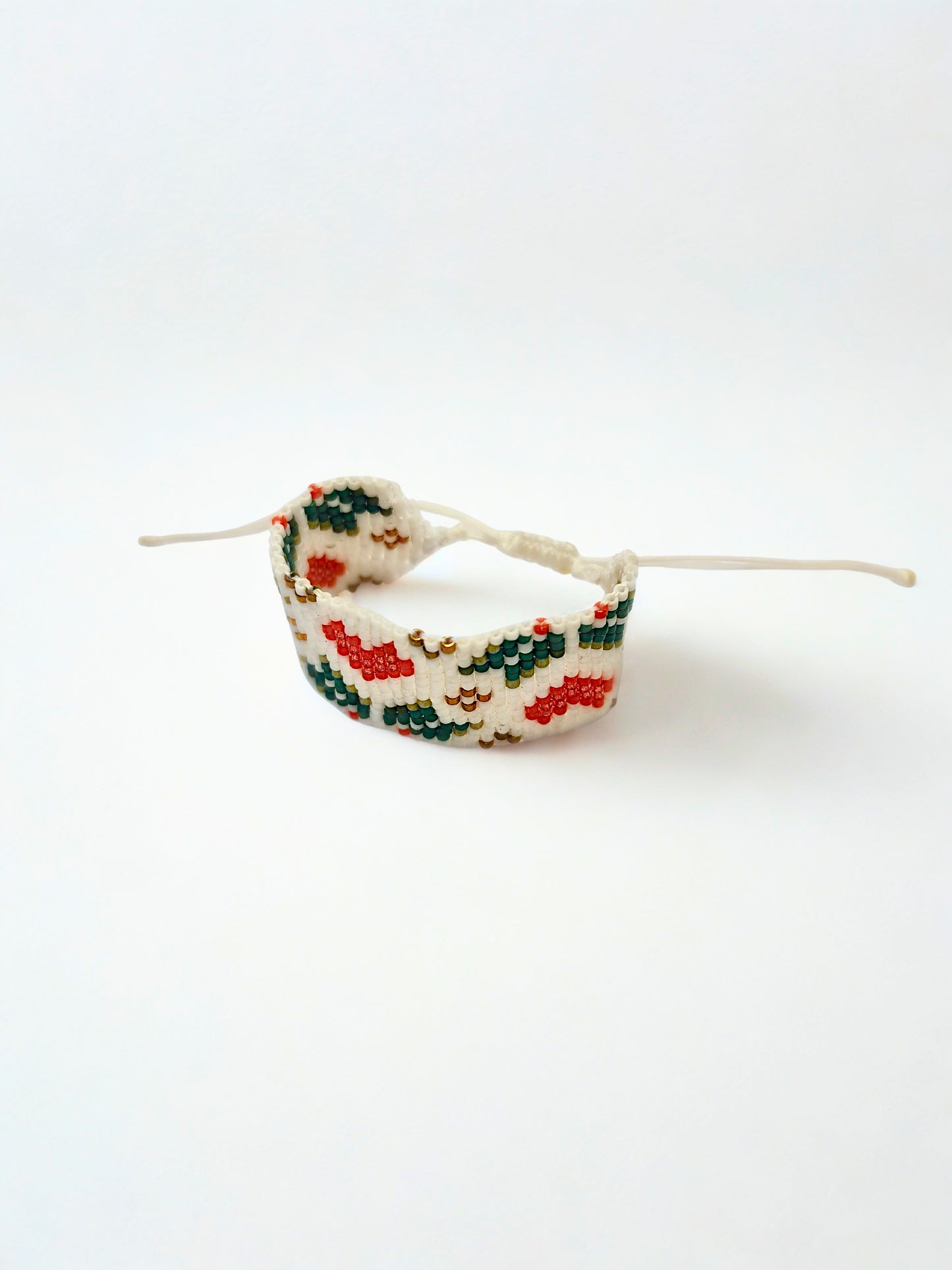 Brățară reglabilă handmade din mărgele „Dor”