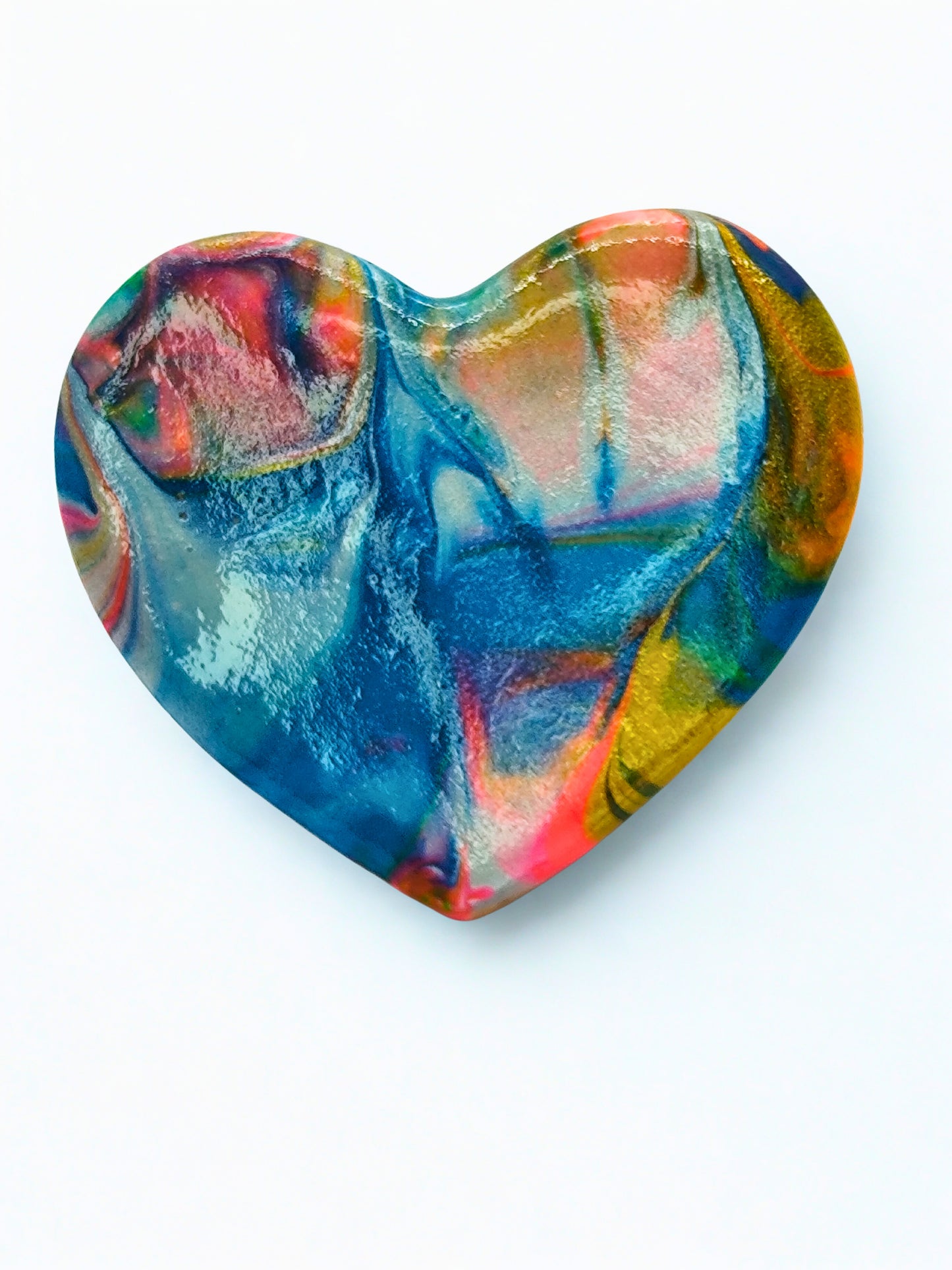Broșă handmade din lut „Color Flow Heart”