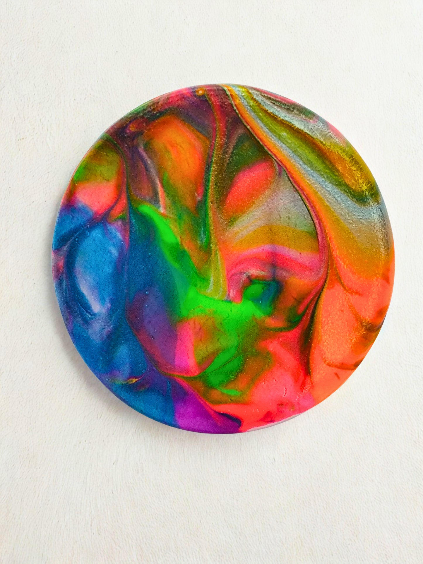Broșă handmade din lut „Color Flow Circle”