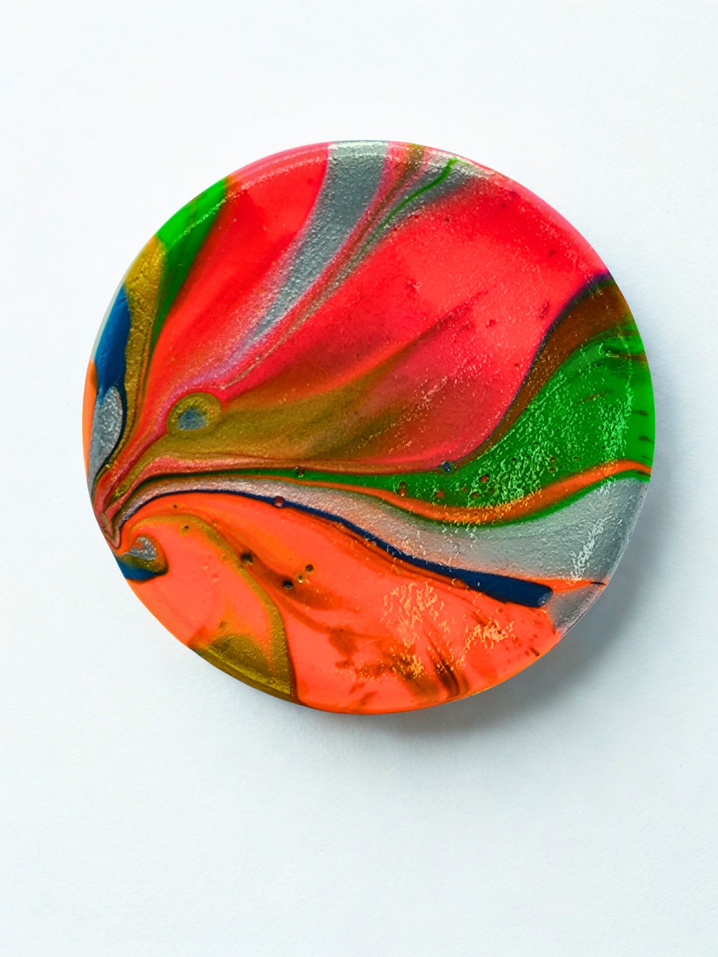 Broșă handmade din lut „Color Flow Circle”