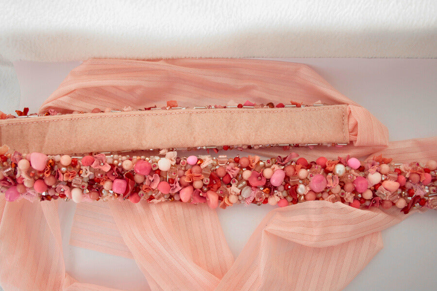 Brâu handmade cu mărgele de jad și cristale „Blush Garden”