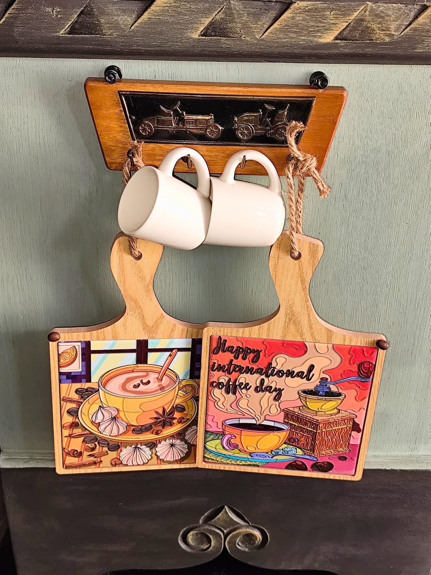 Coffee Stand Unicat – Dulap reinterpretat și recondiționat cu Chalk Paint, rășină, cafea și viniluri