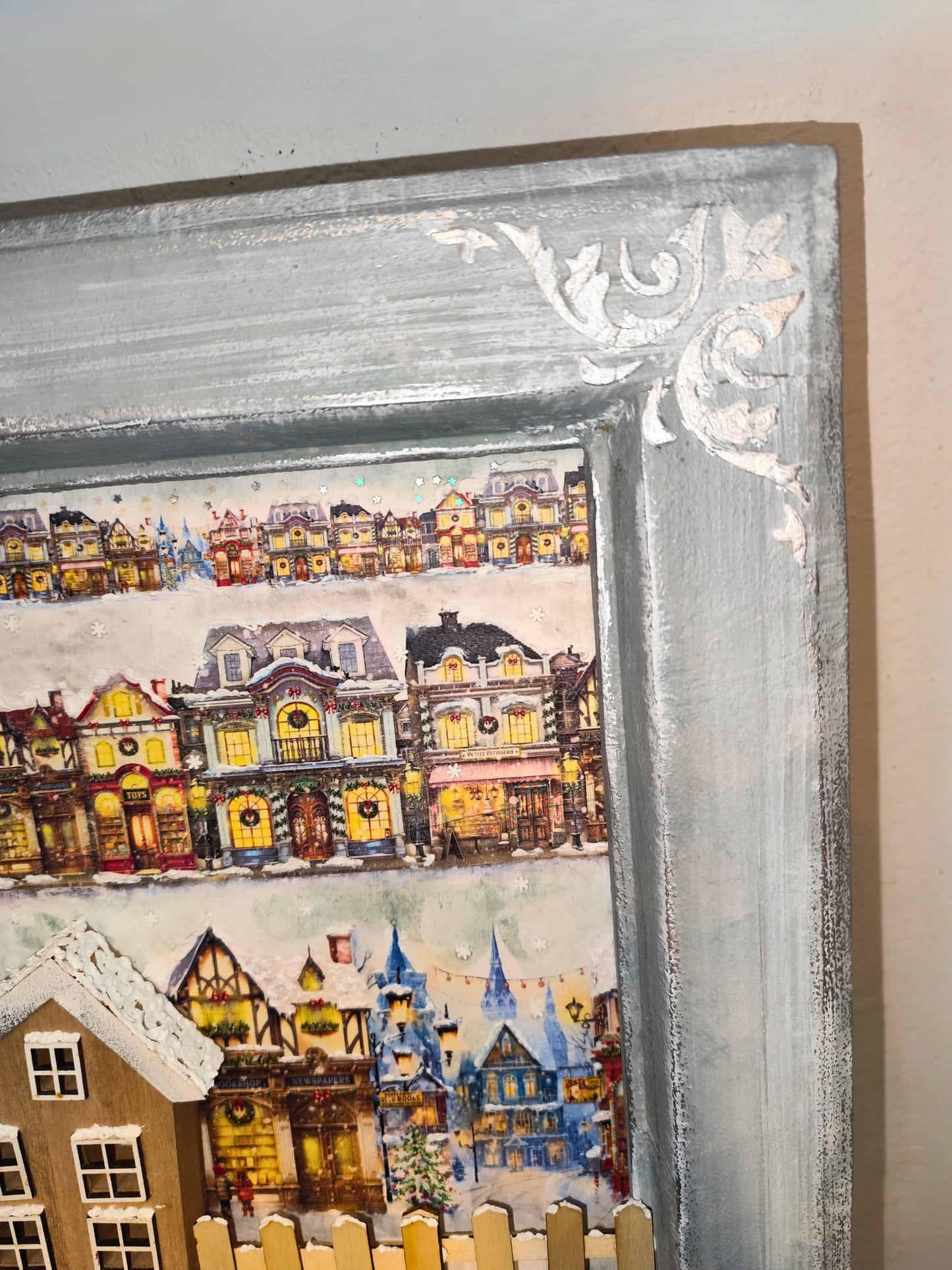 Fereastră spre Orașul Zăpezii