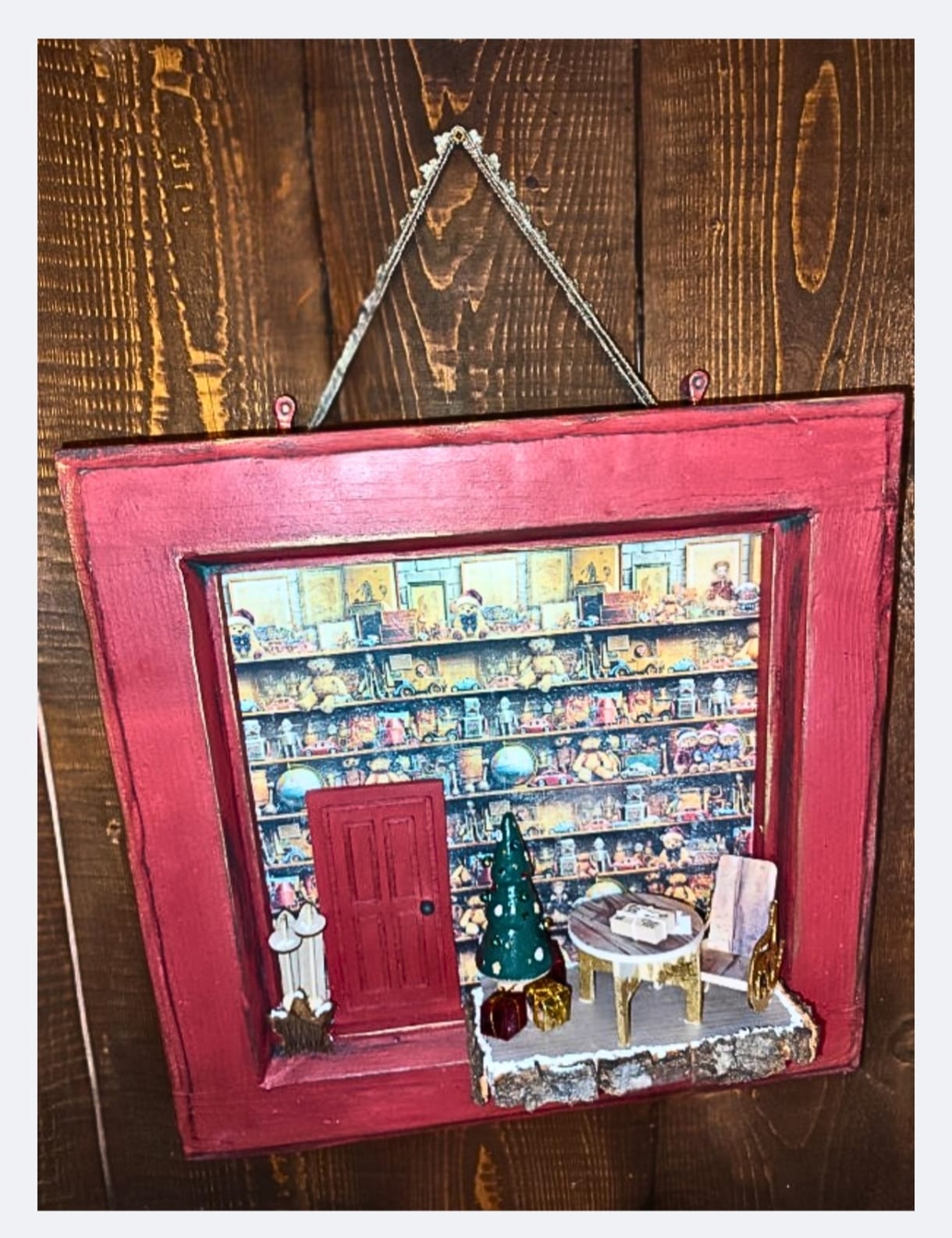 Fereastră spre camera lui Moș Crăciun