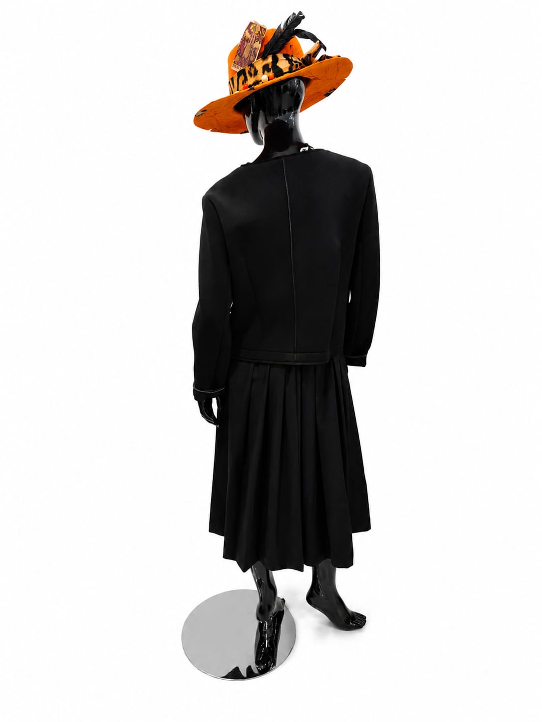 Jachetă scurtă Wendy Trendy „Torino” – negru minimalist