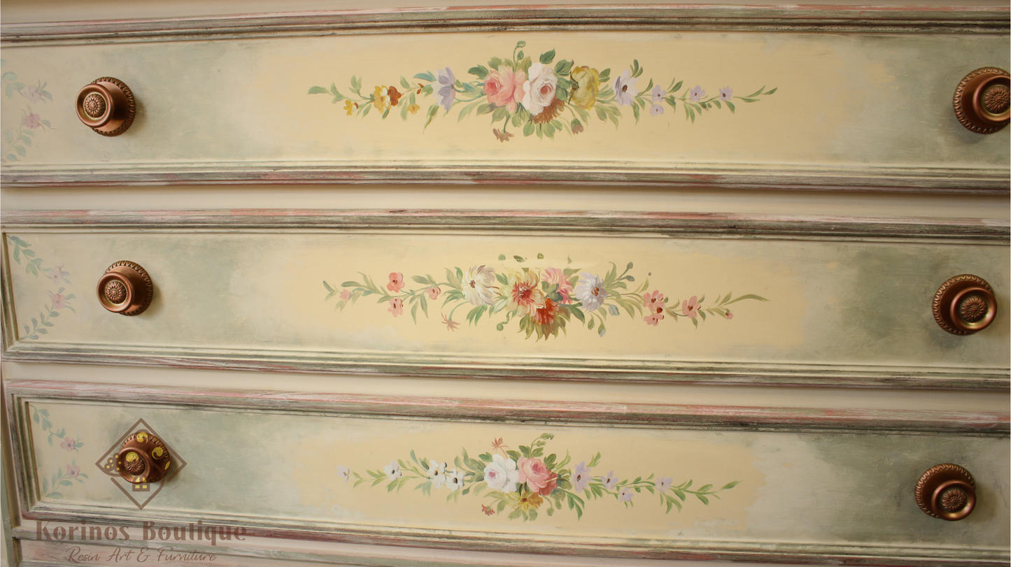 Set comodă și două noptiere recondiționate – Eleganță italiană cu accente artistice